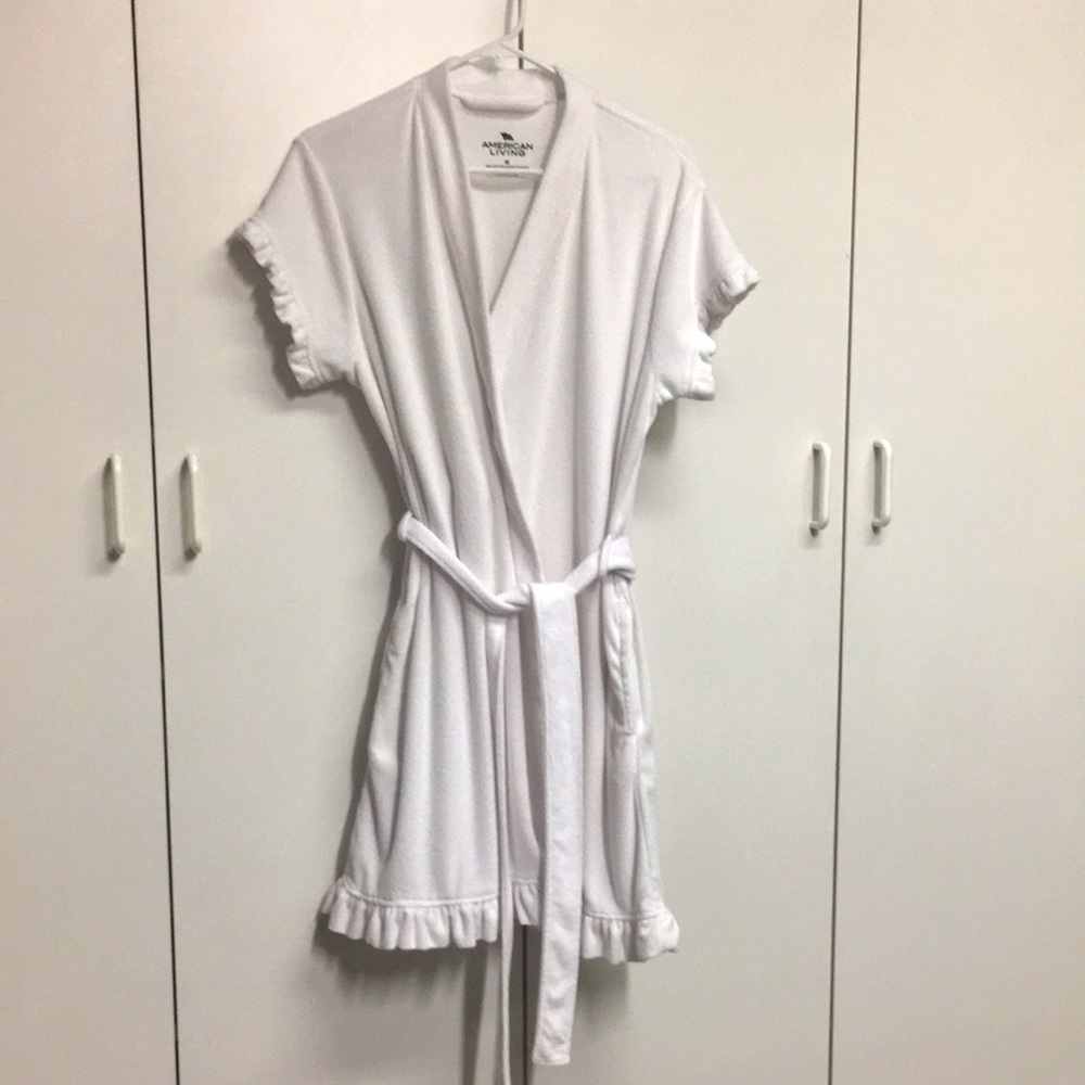Super cute NWOT robe! 😊